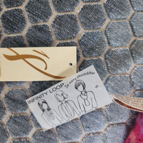 Infinity loop scarf purple and pink nwt - Picture 4 of 6